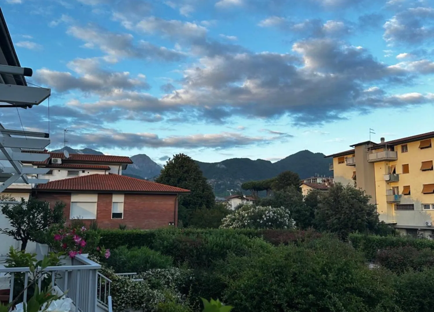 Casa Norma Oasi Di Pace A Un Passo Dal Mare Daire Querceta 0*,  İtalya